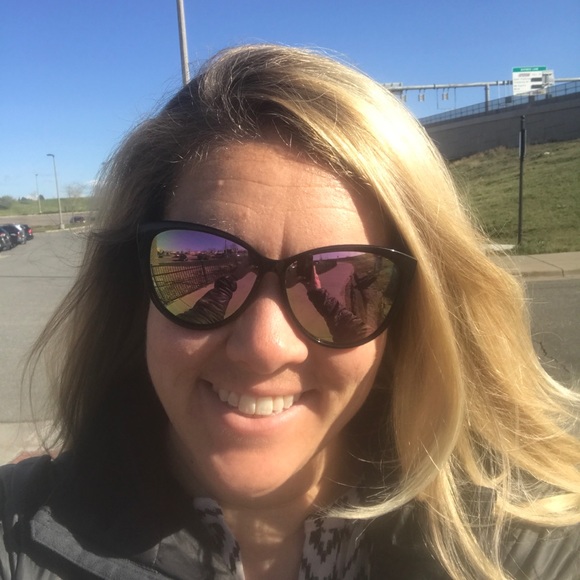 Meet your Posher, Mary - Picture 1 of 1